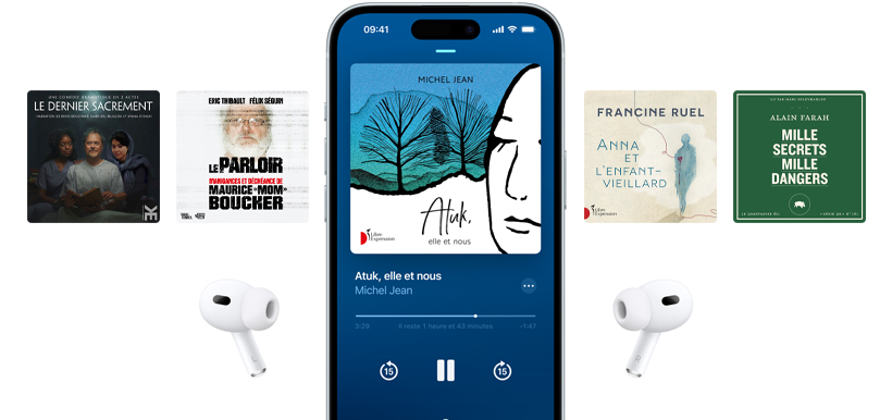 Un écran d’iPhone affiche un livre audio dans l’app Livres. Des couvertures de livres audio sont disposées horizontalement de part et d’autre de l’iPhone.