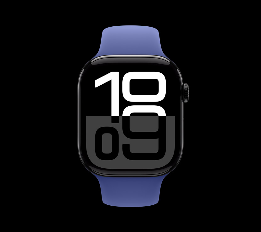 A front view of the Jet Black aluminum finish on Apple Watch Series 10.