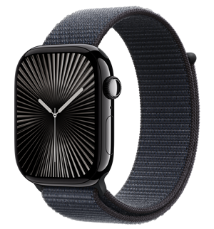 Apple Watch Series 10 avec boîtier en aluminium noir de jais et bracelet sport à rabat encre.